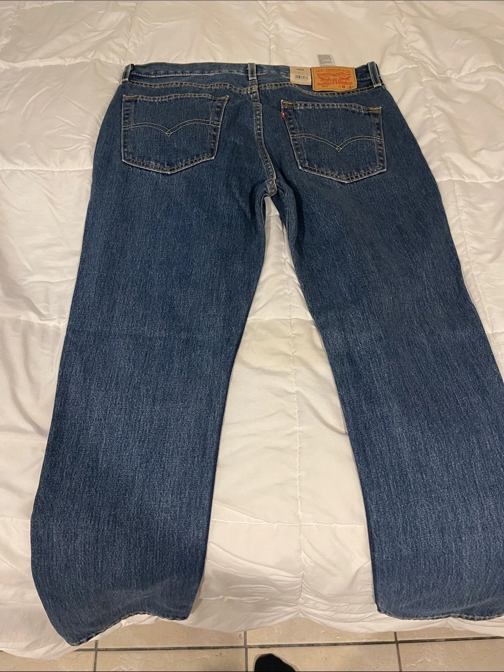 Levi's Straight Men's Jeans in Dark Blue Denim